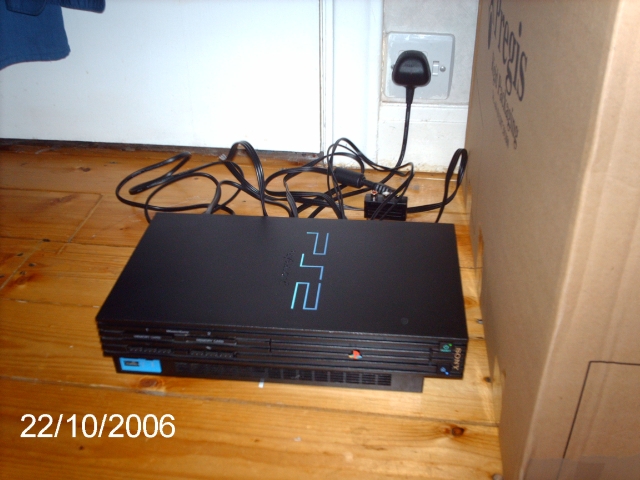 PS 2 FAN